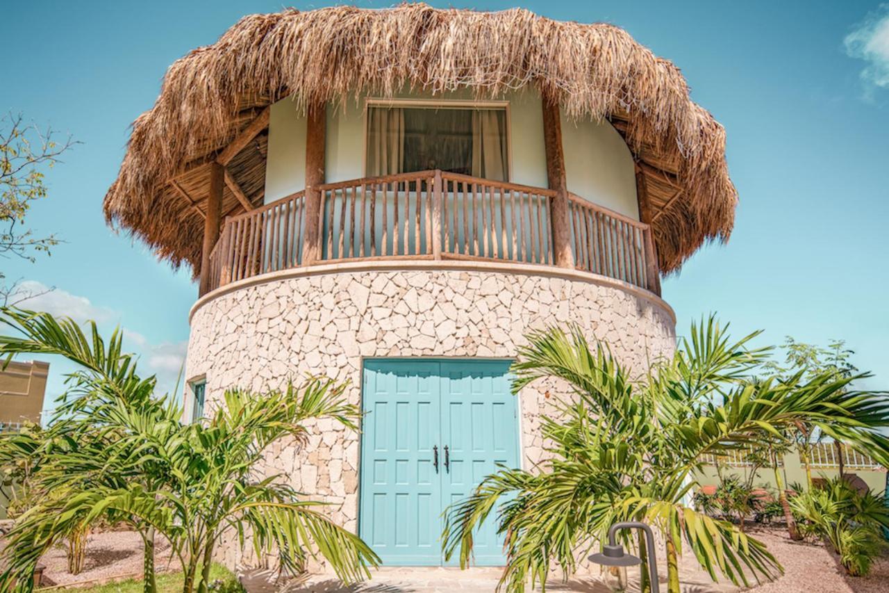 Boardwalk Boutique Hotel Aruba - Adults Only شاطئ بالم المظهر الخارجي الصورة
